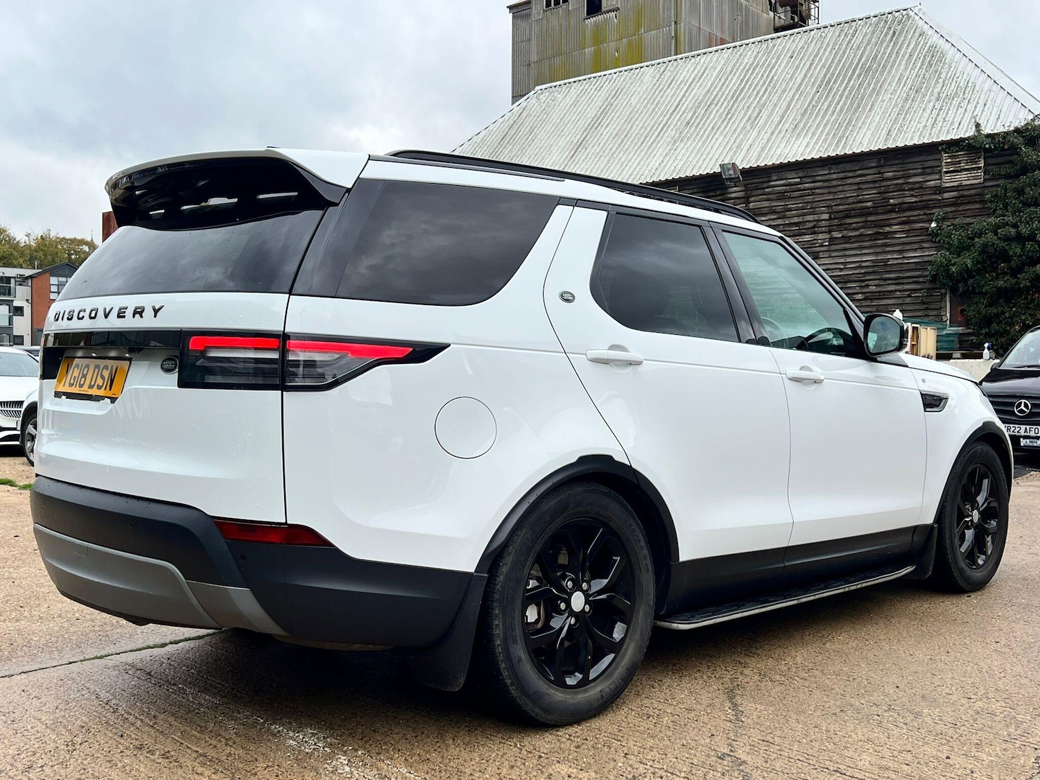 Used Land Rover Discovery 2018 for sale - 76994576: Photo 5