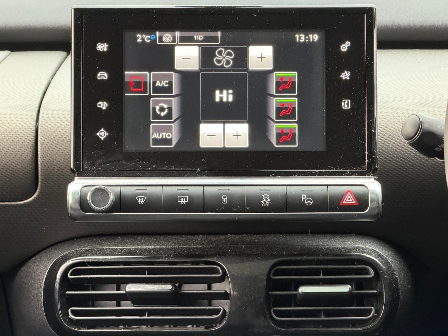 Used Citroen C4 Cactus 2015 for sale - 77120296: Photo 12