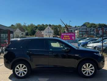 Used Land Rover Discovery Sport 2016 for sale - 75225281: Photo