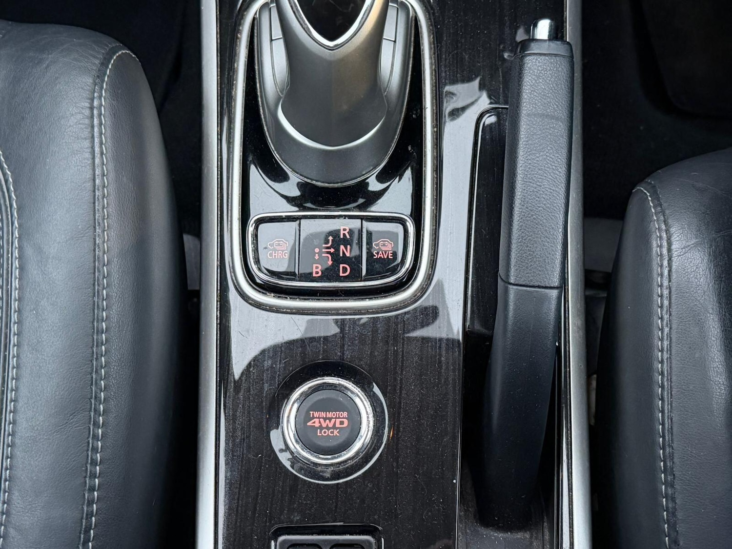 Used Mitsubishi Outlander 2016 for sale - 77040313: Photo 32