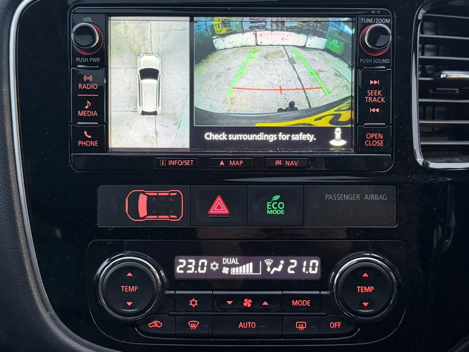 Used Mitsubishi Outlander 2016 for sale - 77040313: Photo 4