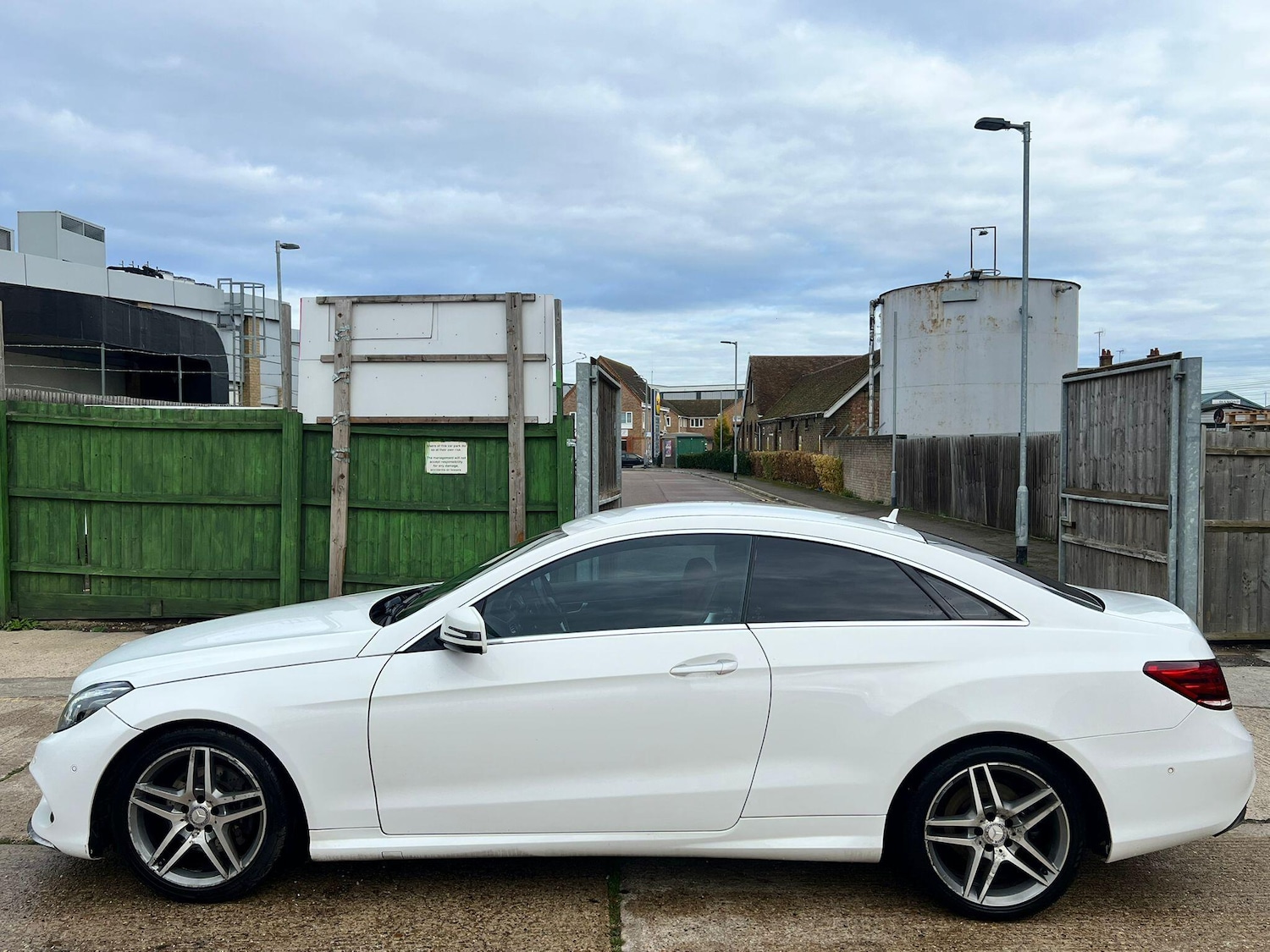 Used Mercedes-Benz E Class 2015 for sale - 76361184: Photo 10