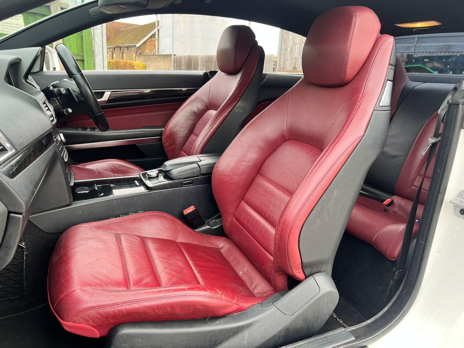 Used Mercedes-Benz E Class 2015 for sale - 76361184: Photo 16