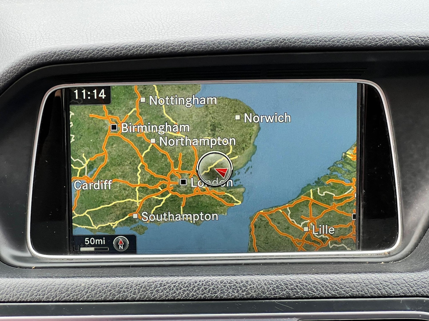 Used Mercedes-Benz E Class 2015 for sale - 76361184: Photo 2