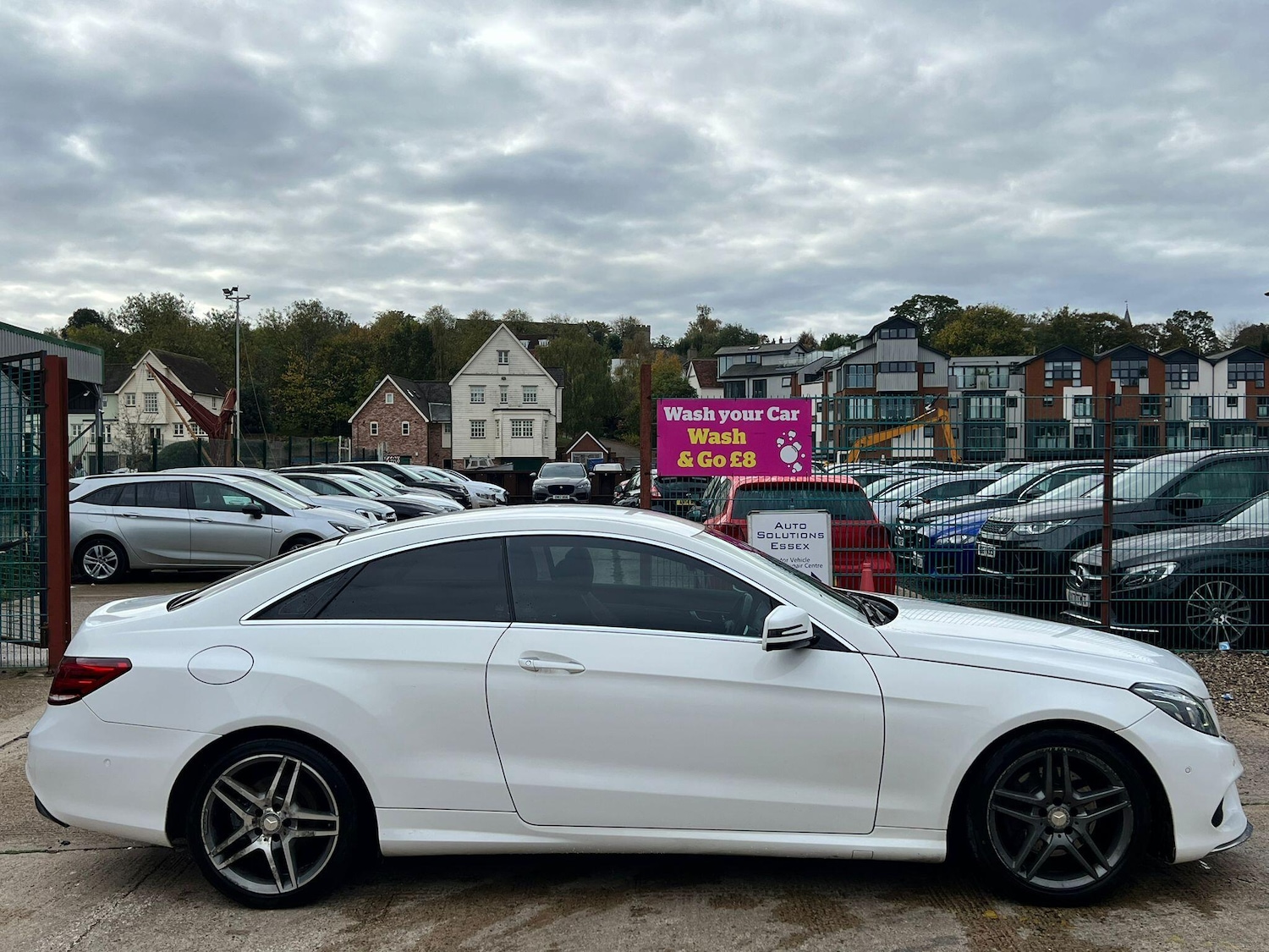 Used Mercedes-Benz E Class 2015 for sale - 76361184: Photo 3