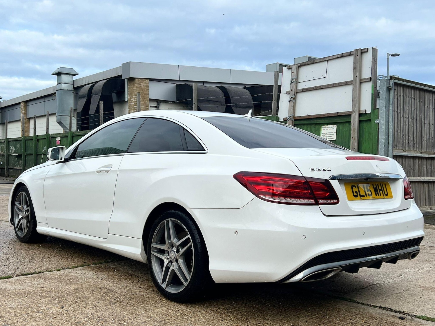 Used Mercedes-Benz E Class 2015 for sale - 76361184: Photo 8
