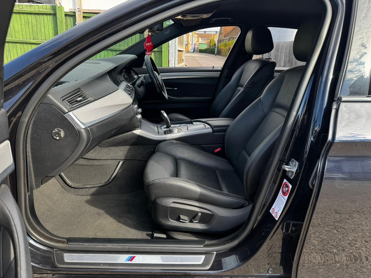 Used BMW 5 Series 2014 for sale - 76657671: Photo 22