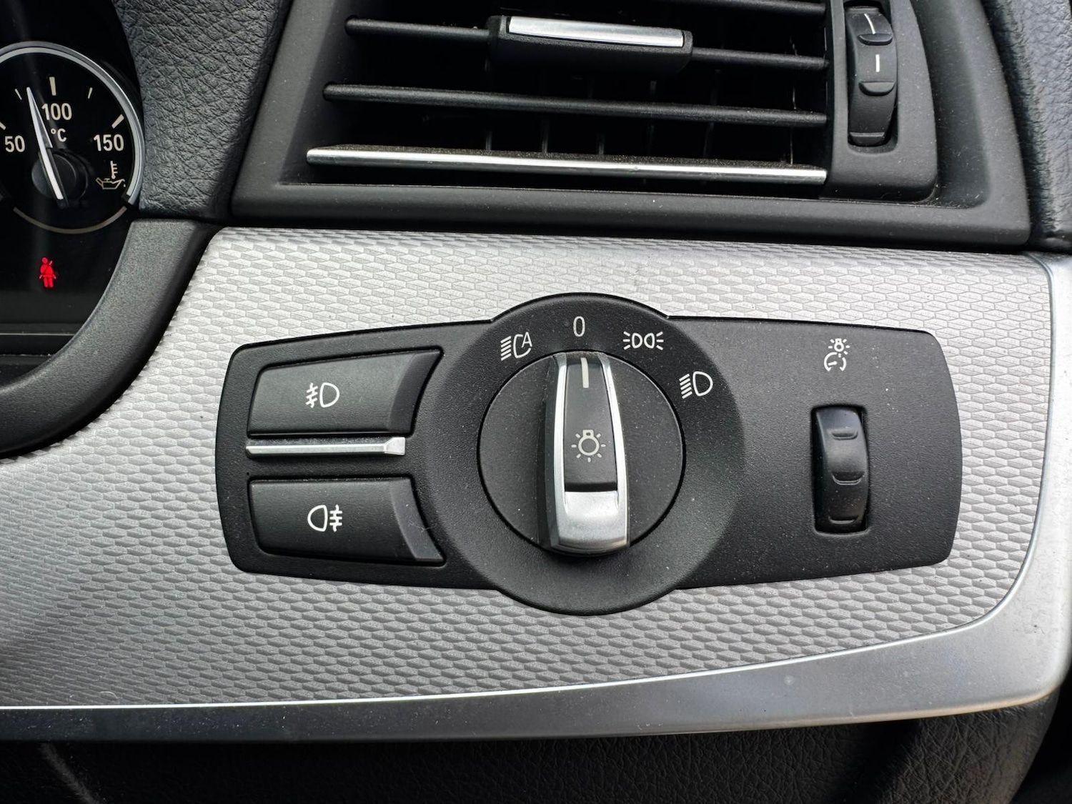 Used BMW 5 Series 2014 for sale - 76657671: Photo 31