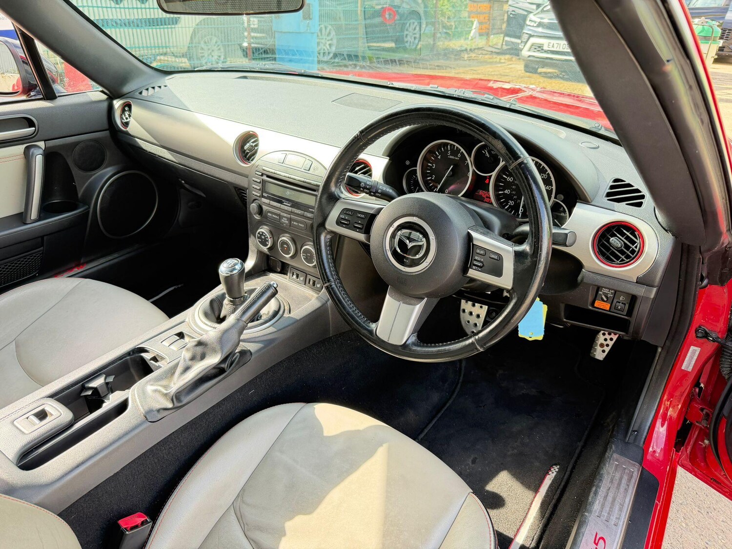 Used Mazda MX-5 2012 for sale - 77908938: Photo 11