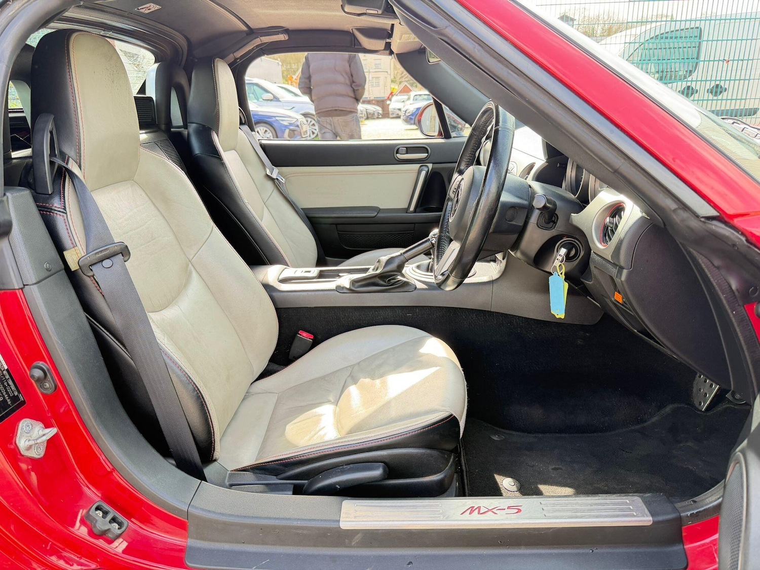 Used Mazda MX-5 2012 for sale - 77908938: Photo 9