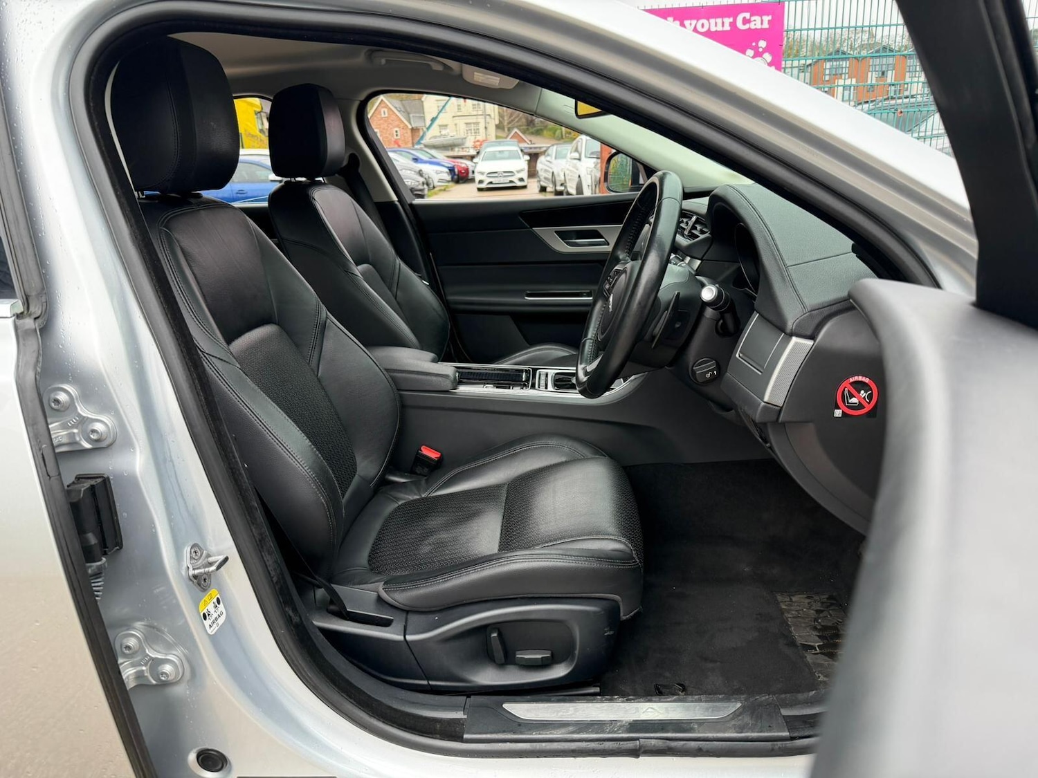 Used Jaguar XF 2015 for sale - 76824311: Photo 14