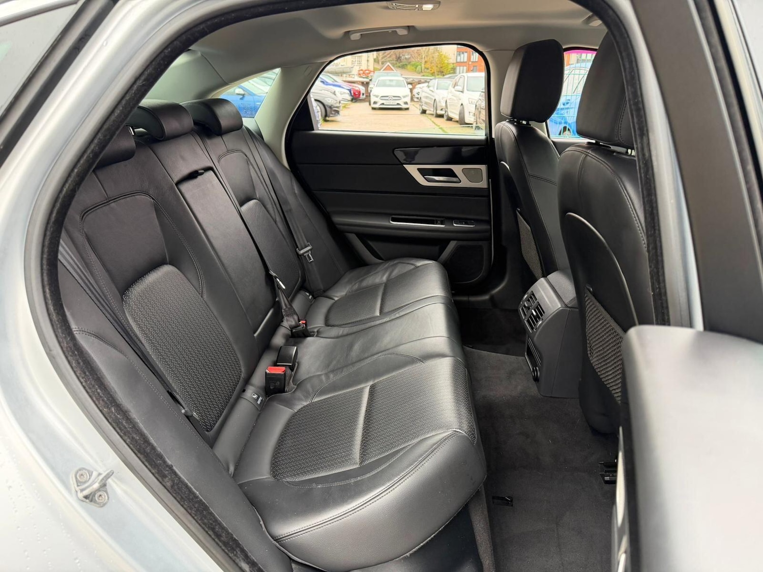 Used Jaguar XF 2015 for sale - 76824311: Photo 17