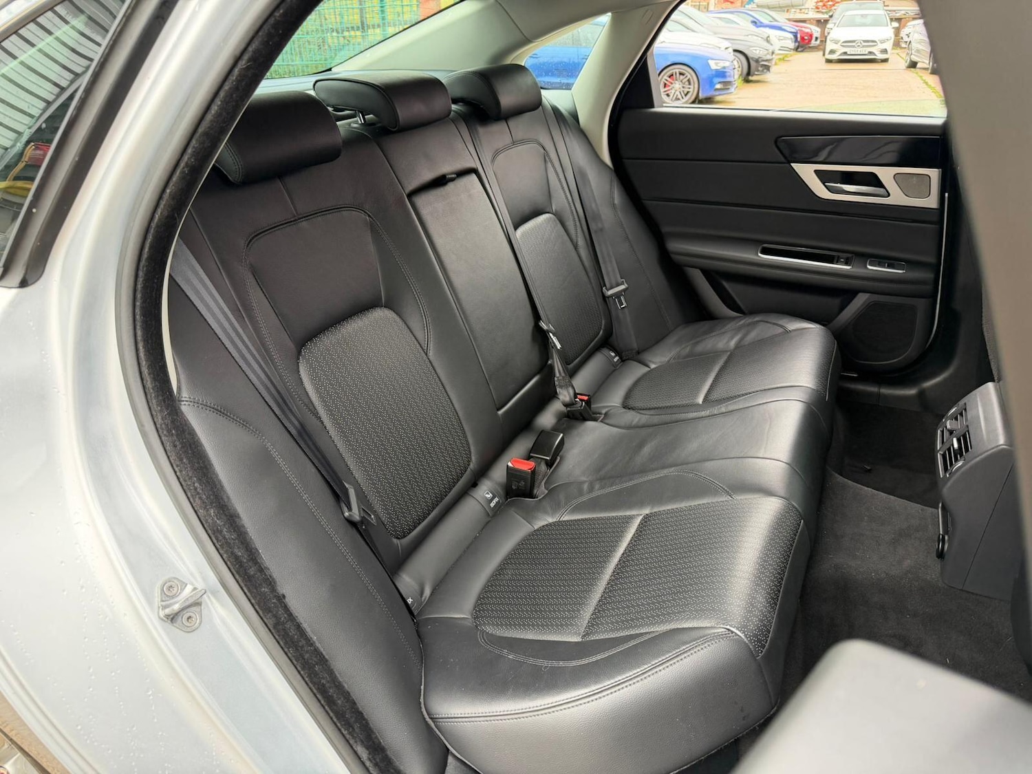 Used Jaguar XF 2015 for sale - 76824311: Photo 18