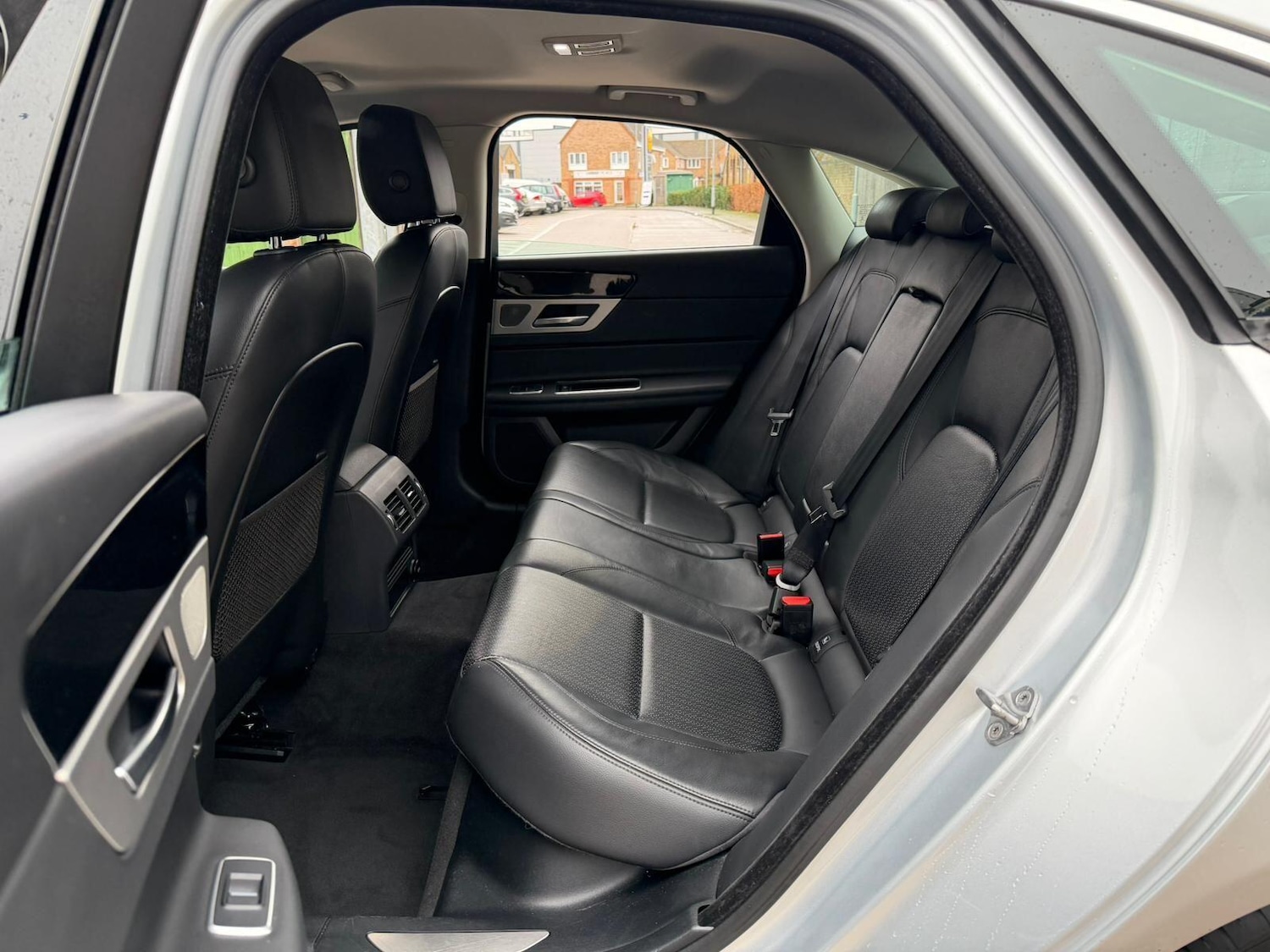 Used Jaguar XF 2015 for sale - 76824311: Photo 20