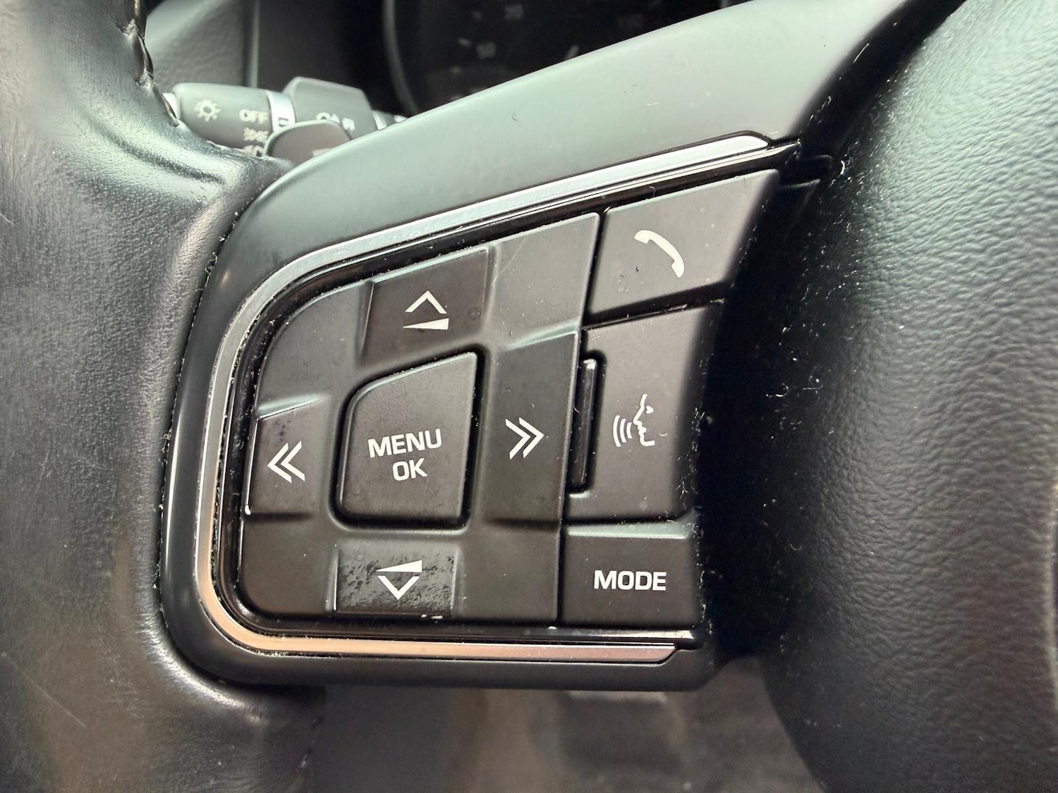 Used Jaguar XF 2015 for sale - 76824311: Photo 29