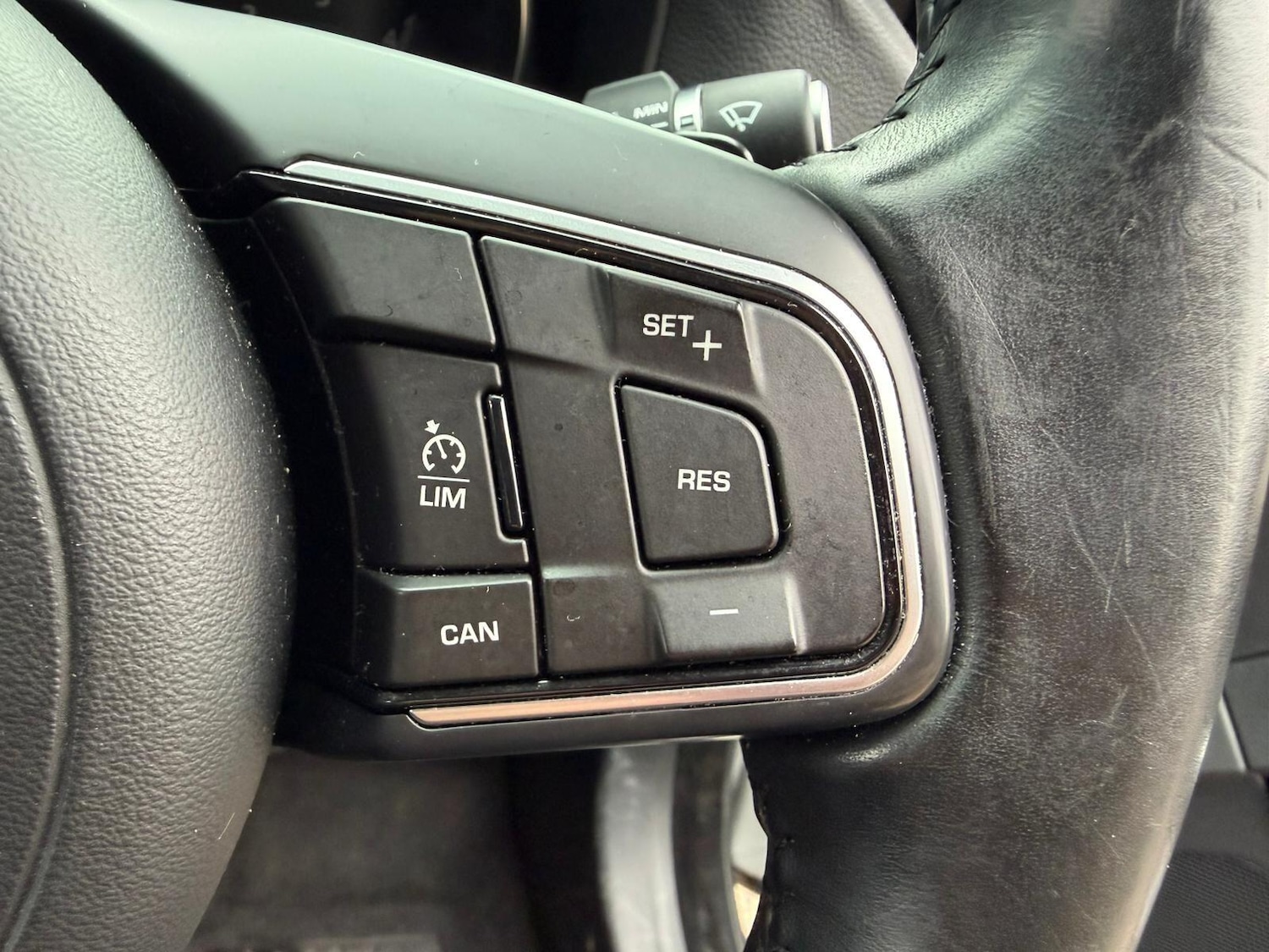 Used Jaguar XF 2015 for sale - 76824311: Photo 30