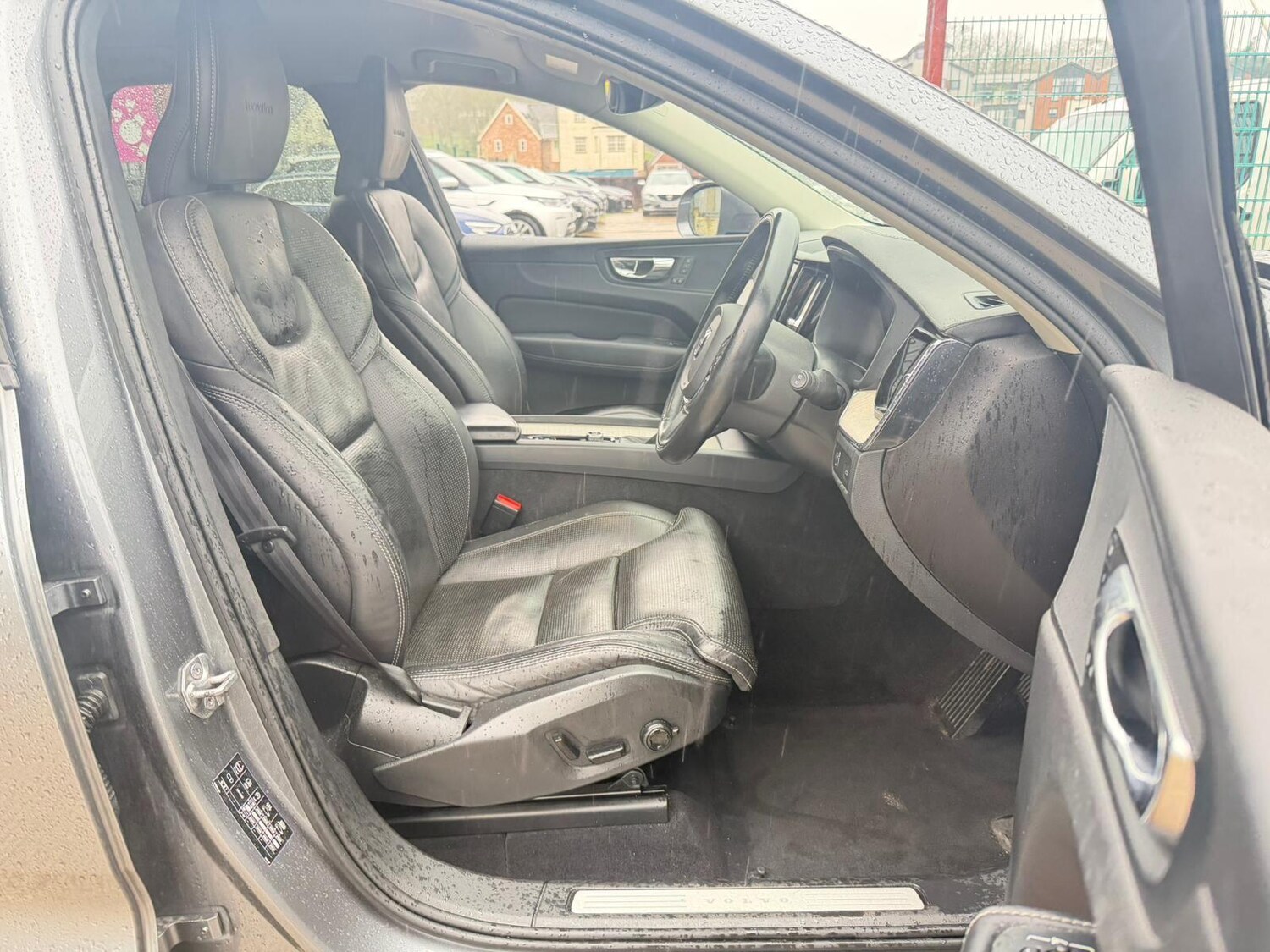 Used Volvo XC60 2019 for sale - 77784414: Photo 15