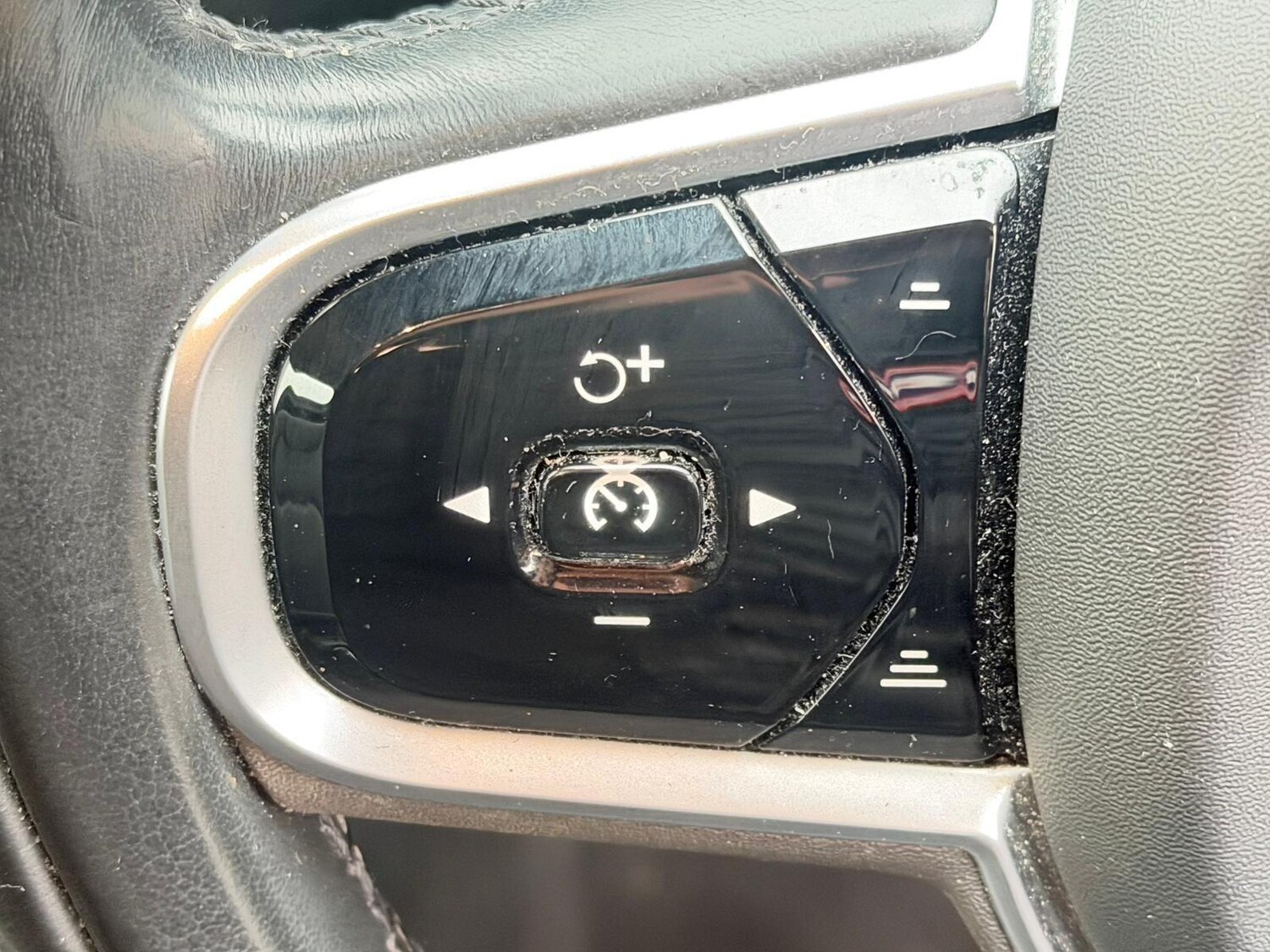 Used Volvo XC60 2019 for sale - 77784414: Photo 23