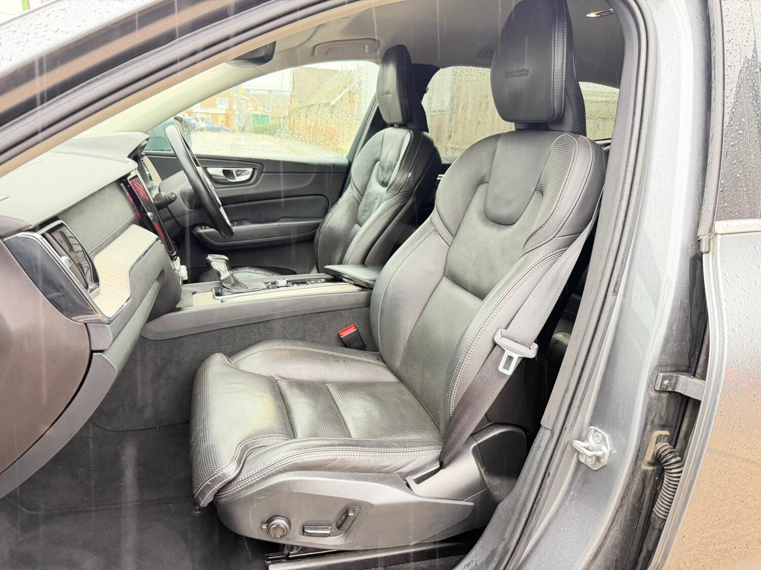 Used Volvo XC60 2019 for sale - 77784414: Photo 30