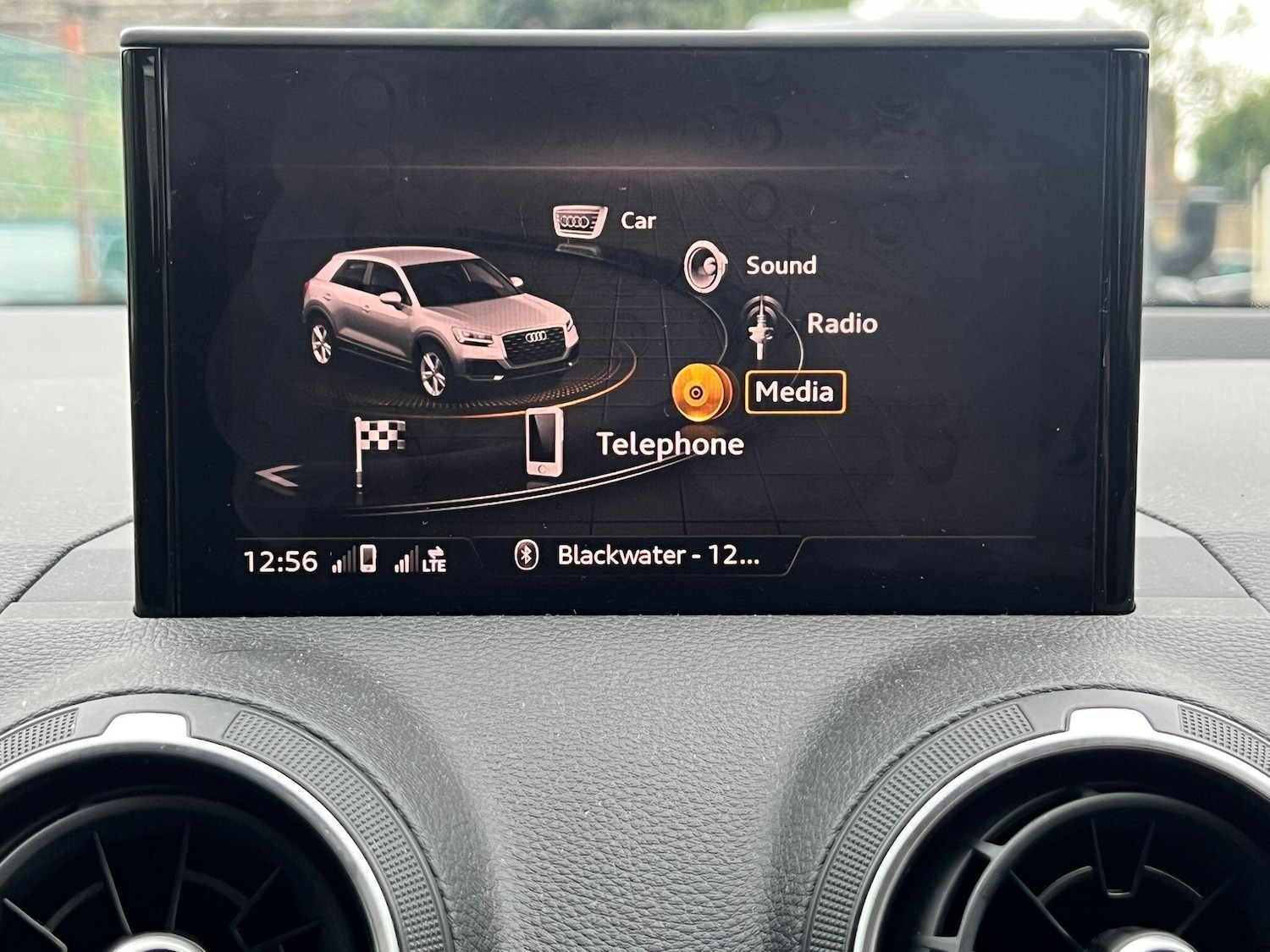 Used Audi Q2 2020 for sale - 76512407: Photo 2