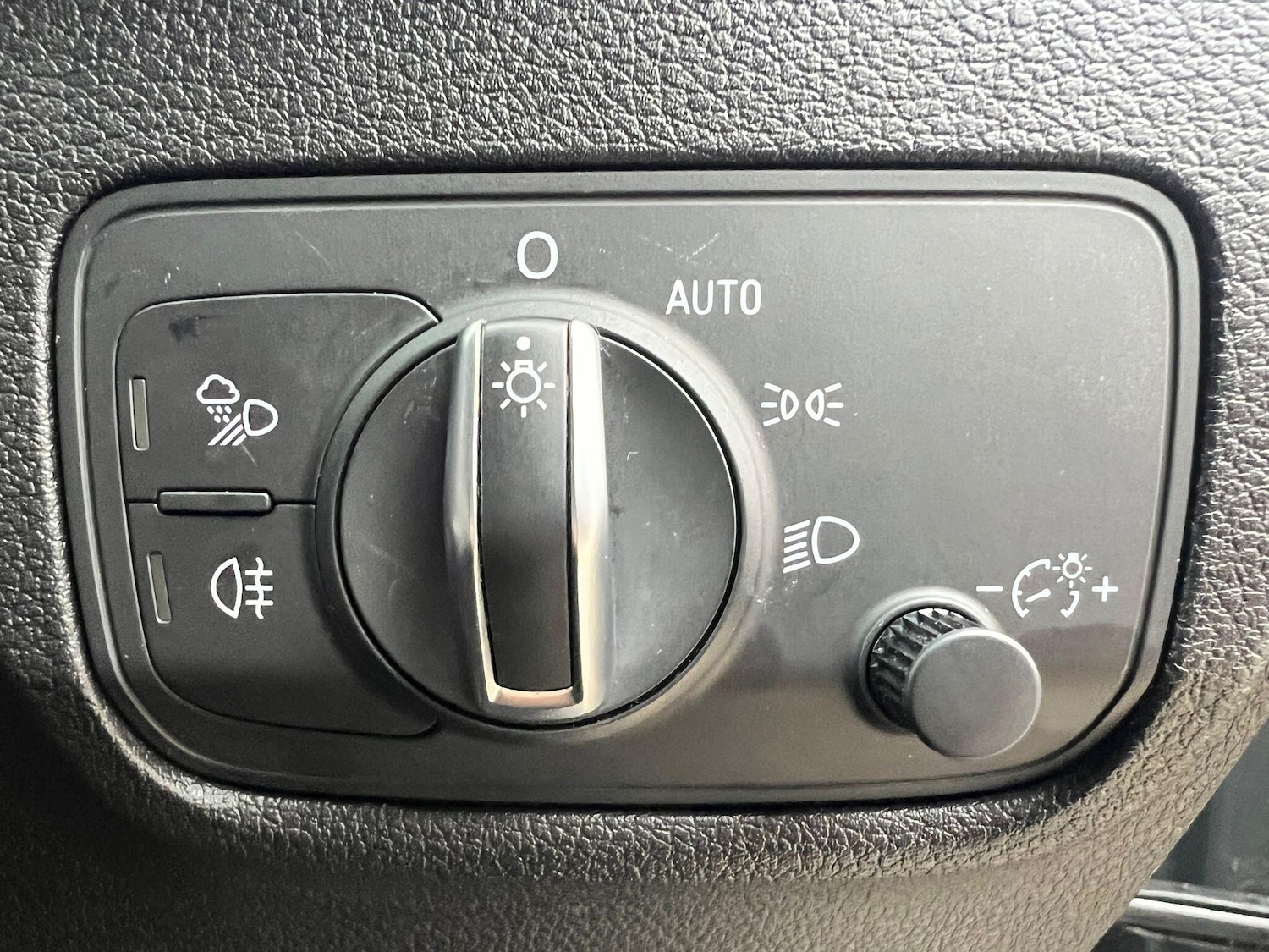 Used Audi Q2 2020 for sale - 76512407: Photo 28