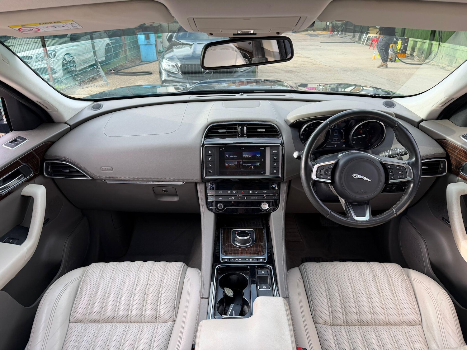 Used Jaguar F-Pace 2017 for sale - 77267394: Photo 14