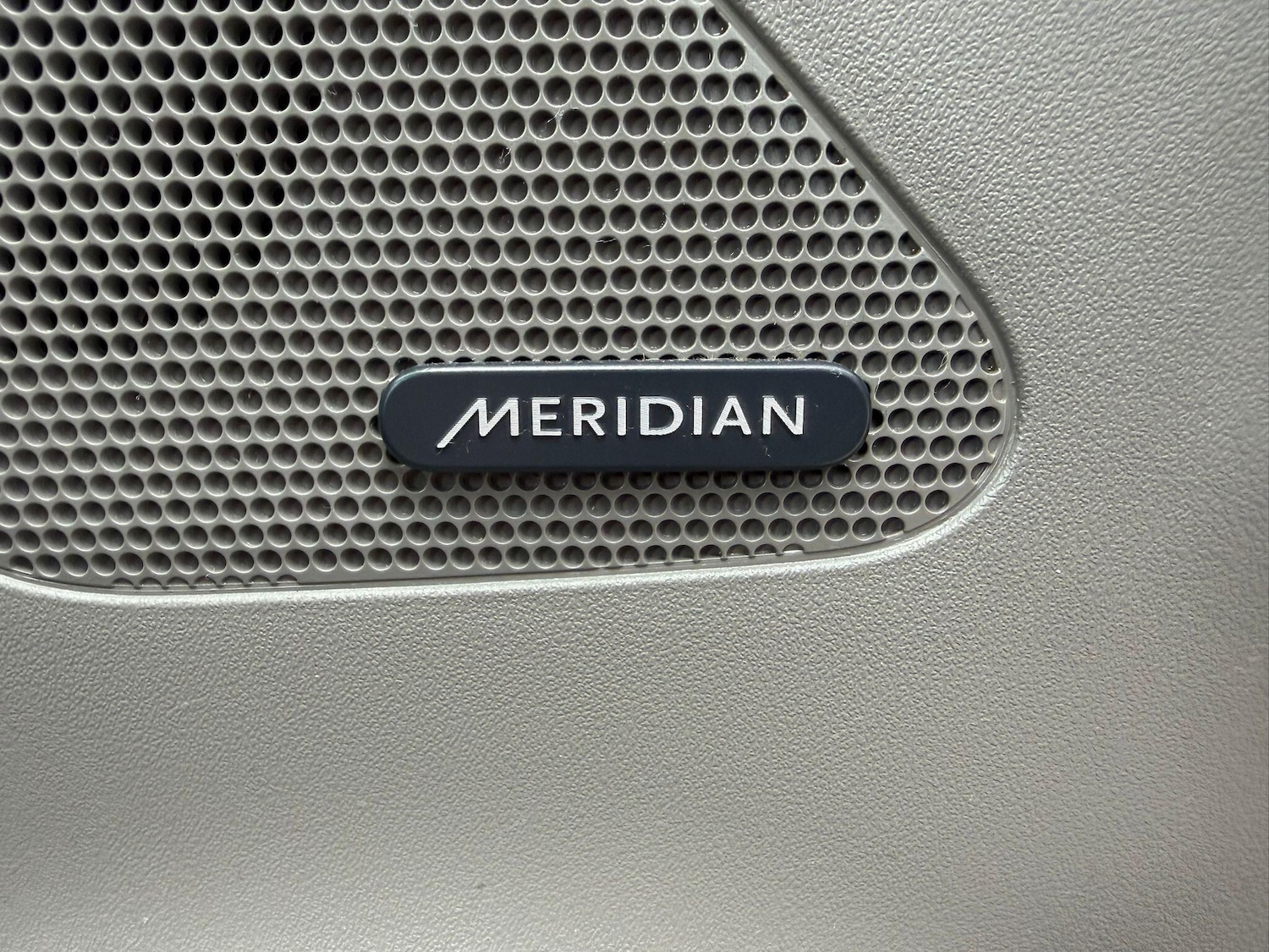 Used Jaguar F-Pace 2017 for sale - 77267394: Photo 4