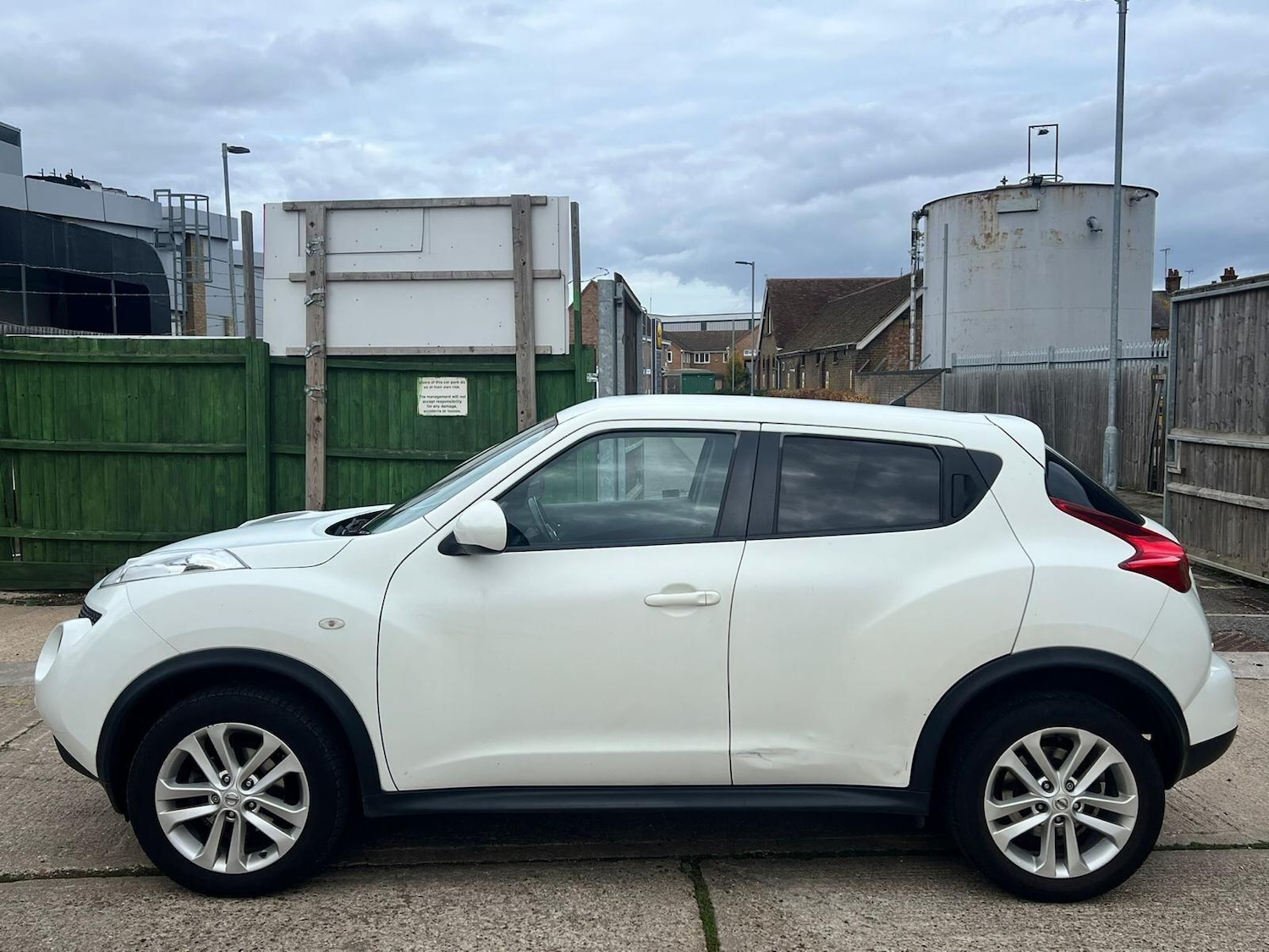 Used Nissan Juke 2011 for sale - 76572581: Photo 6