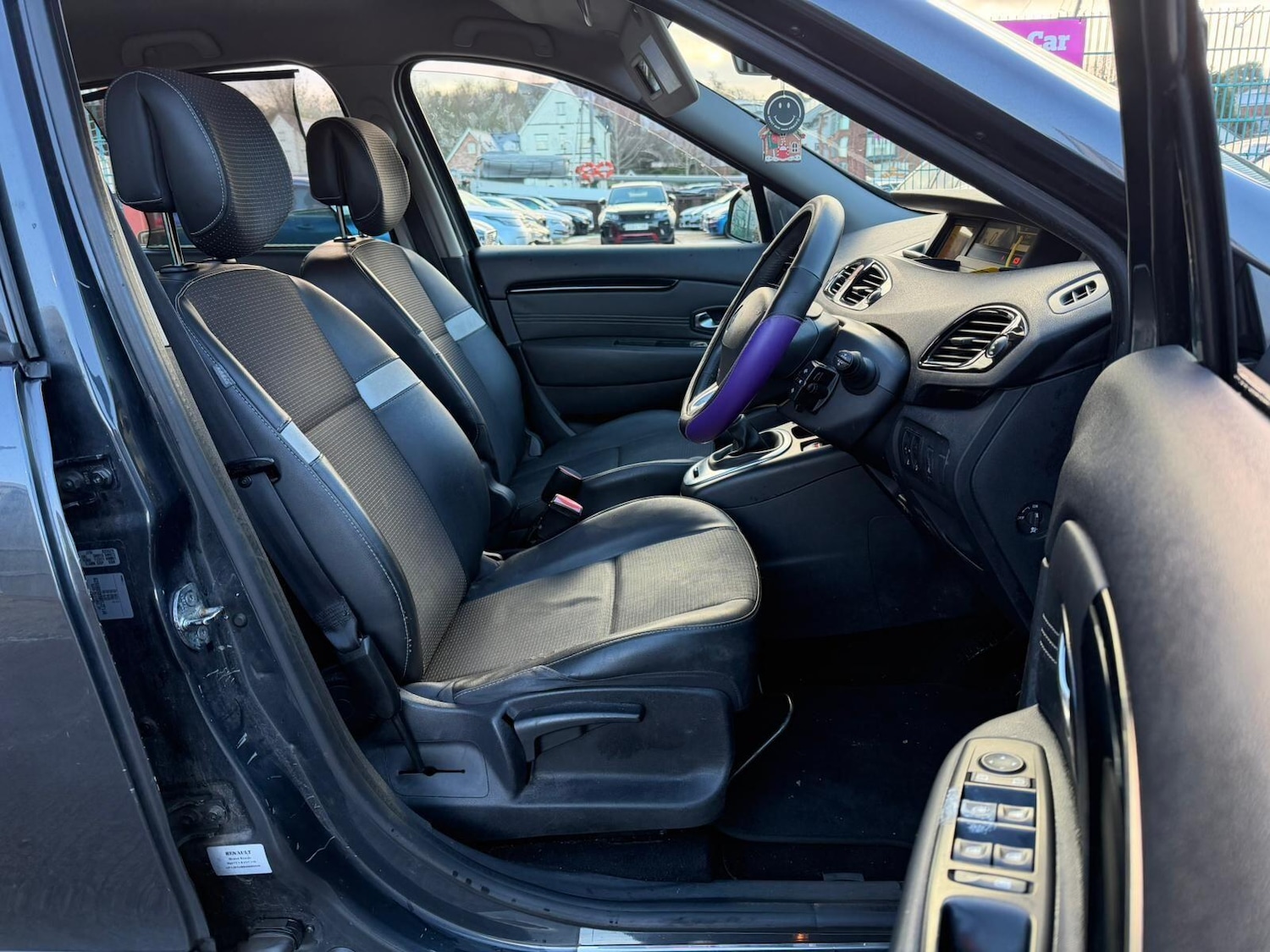 Used Renault Grand Scenic 2011 for sale - 77344815: Photo 10