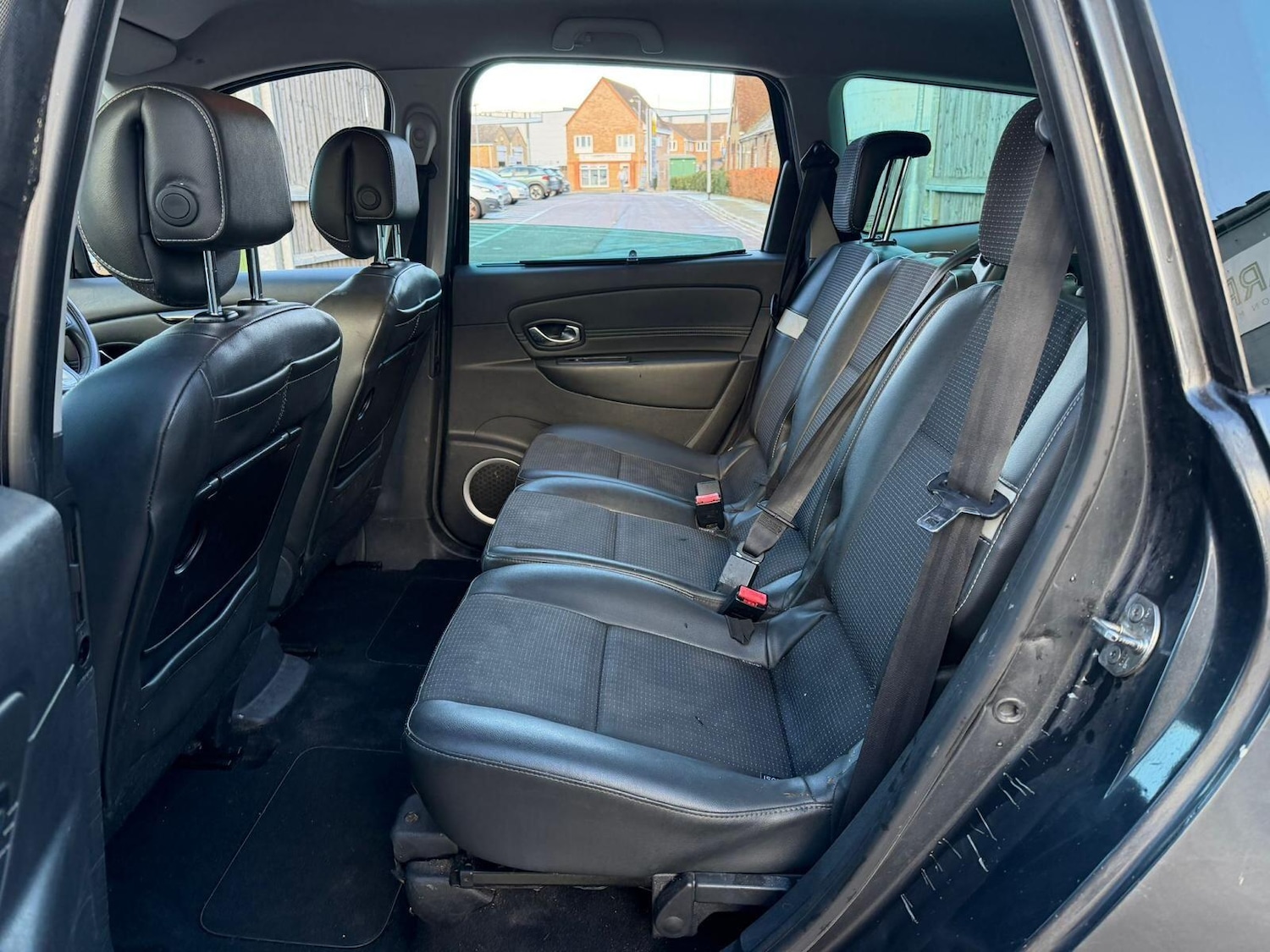 Used Renault Grand Scenic 2011 for sale - 77344815: Photo 16