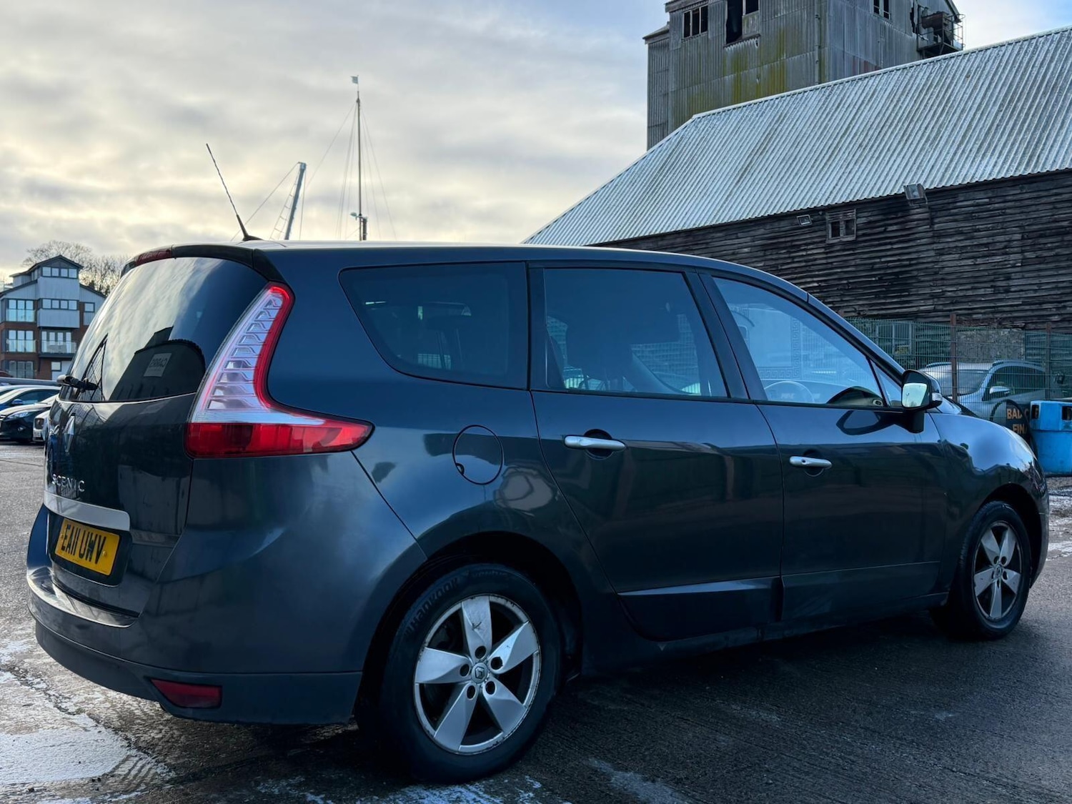 Used Renault Grand Scenic 2011 for sale - 77344815: Photo 3