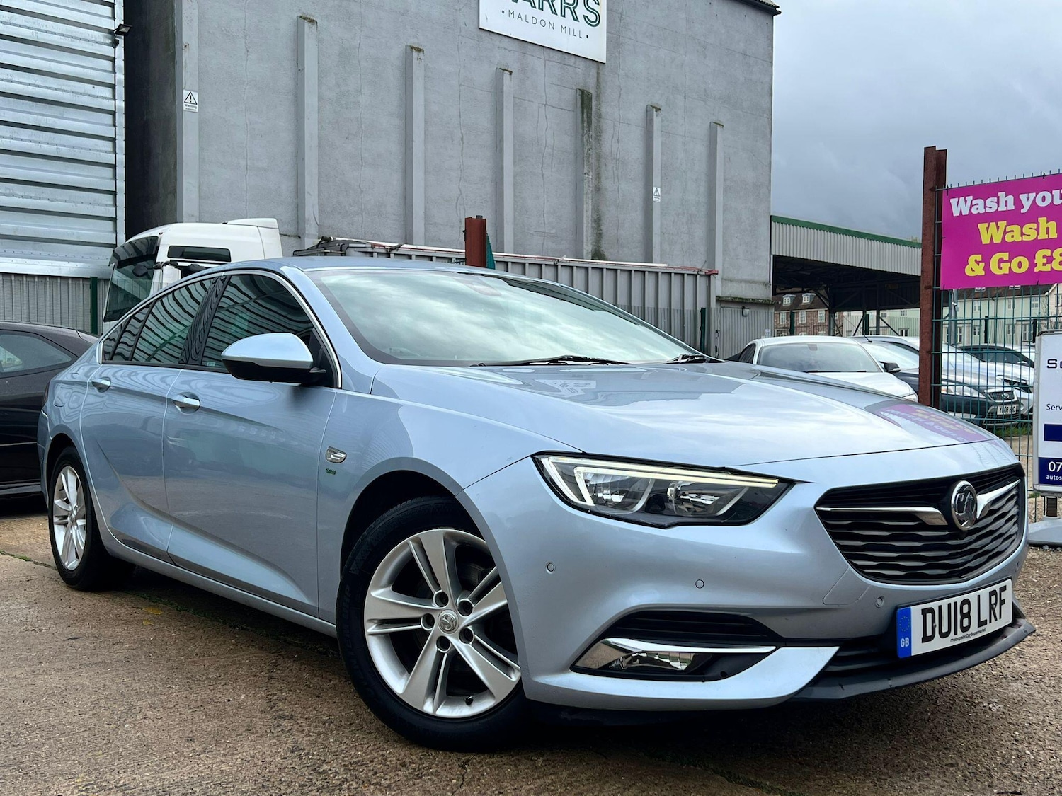 Used Vauxhall Insignia 2018 for sale - 76431831: Photo 1