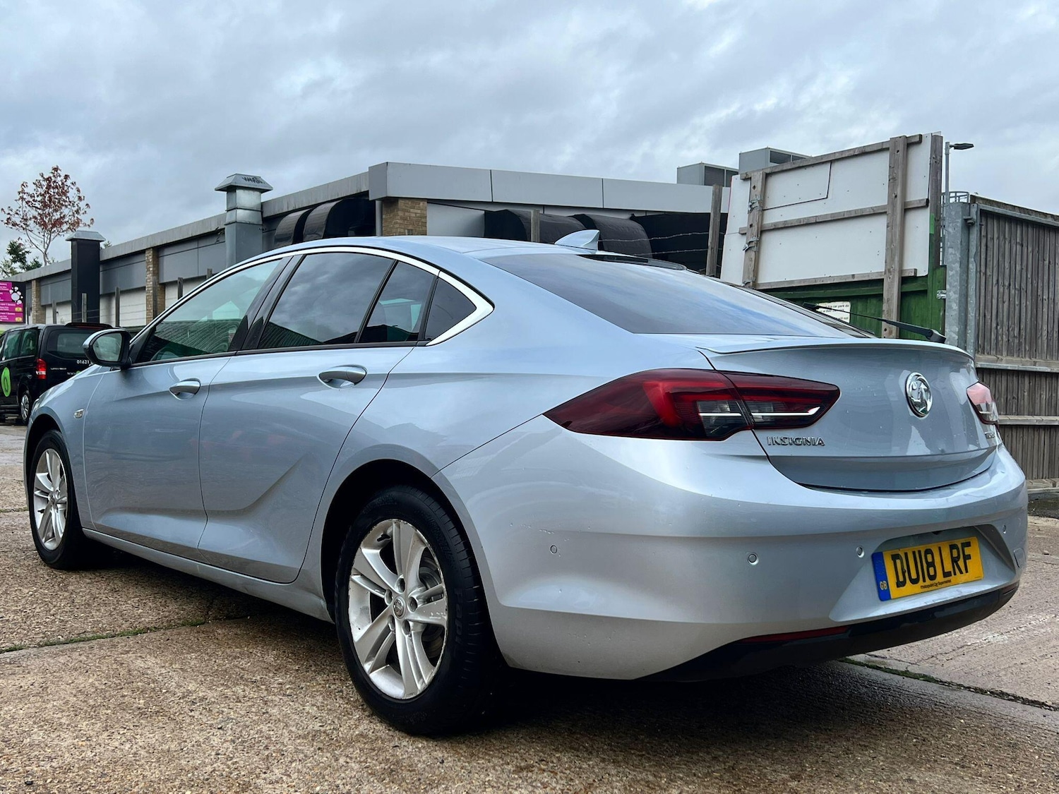 Used Vauxhall Insignia 2018 for sale - 76431831: Photo 8