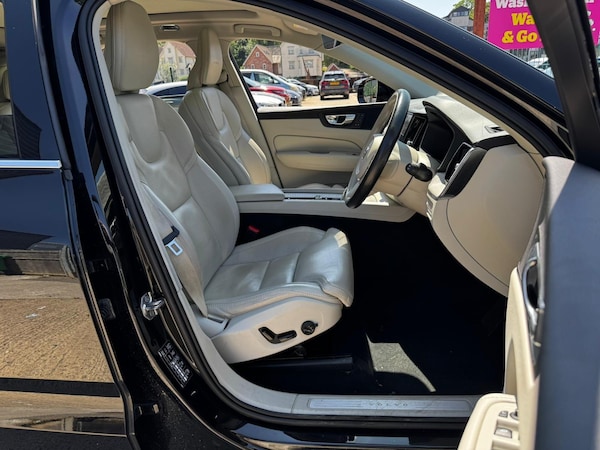 Used Volvo XC60 2018 for sale - 75103160: Photo 14