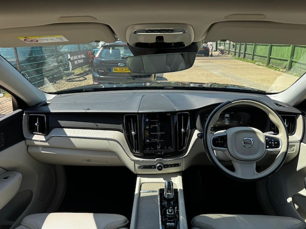 Used Volvo XC60 2018 for sale - 75103160: Photo 24