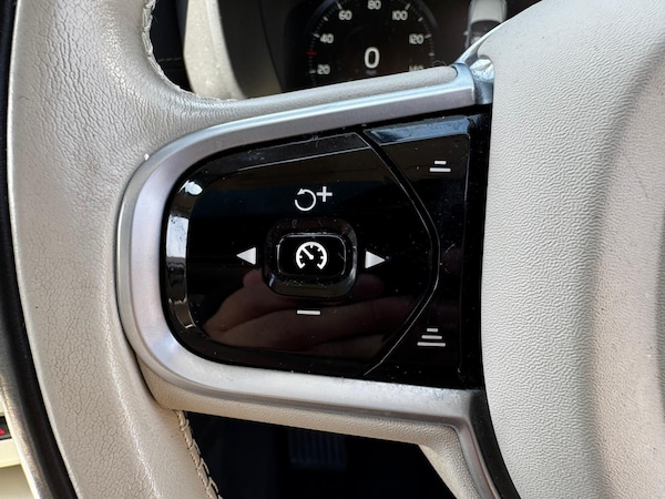Used Volvo XC60 2018 for sale - 75103160: Photo 27