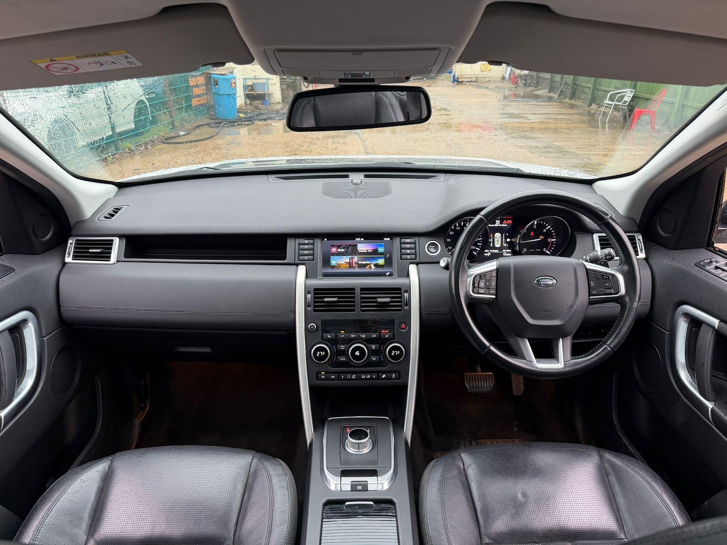 Used Land Rover Discovery Sport 2015 for sale - 77425854: Photo 2