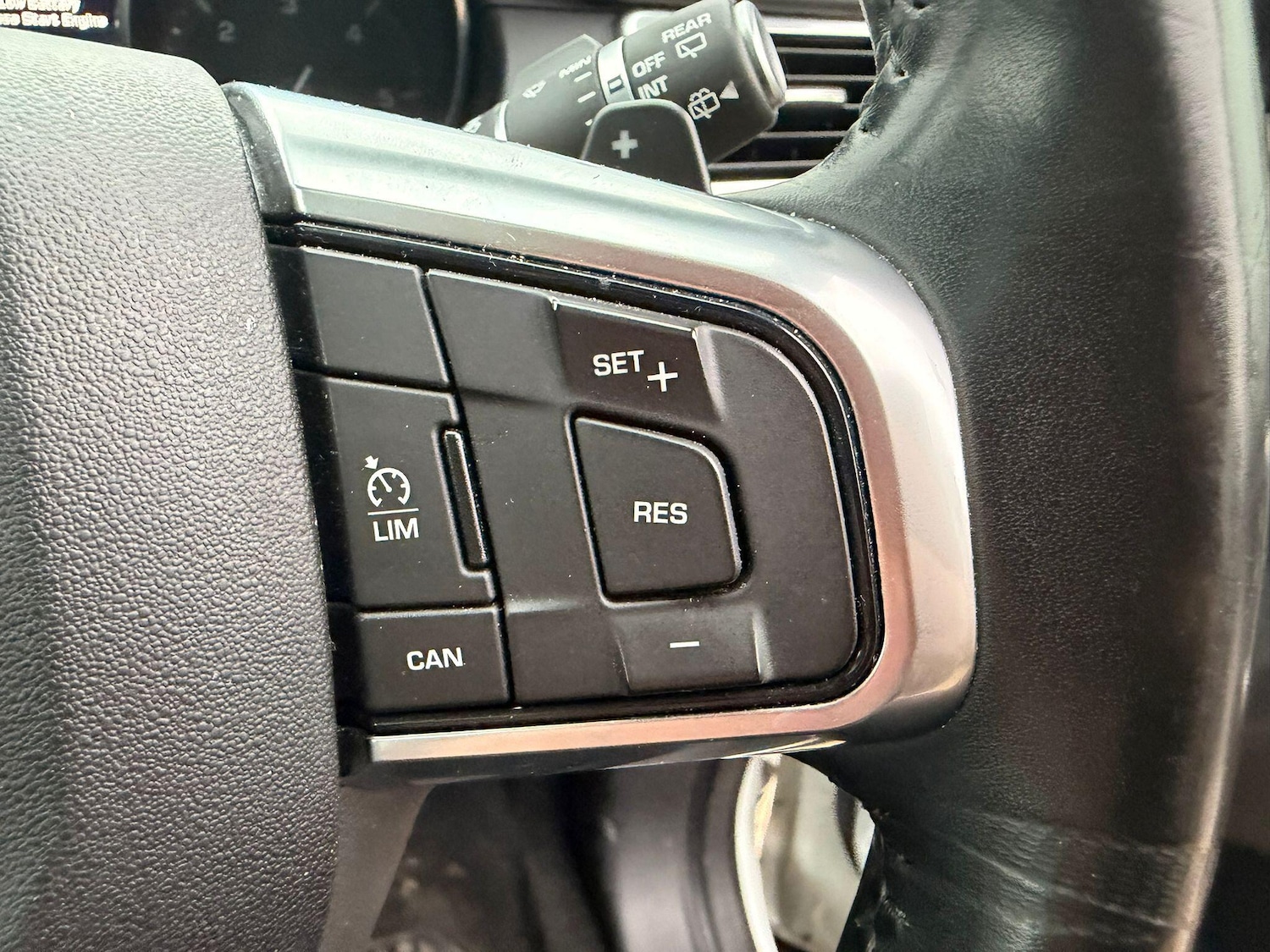 Used Land Rover Discovery Sport 2015 for sale - 77425854: Photo 23