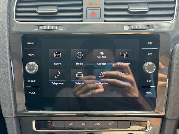 Used Volkswagen Golf 2019 for sale - 74584612: Photo 2
