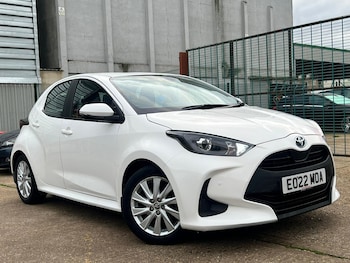 Used Toyota Yaris 2022 for sale - 75883505: Photo