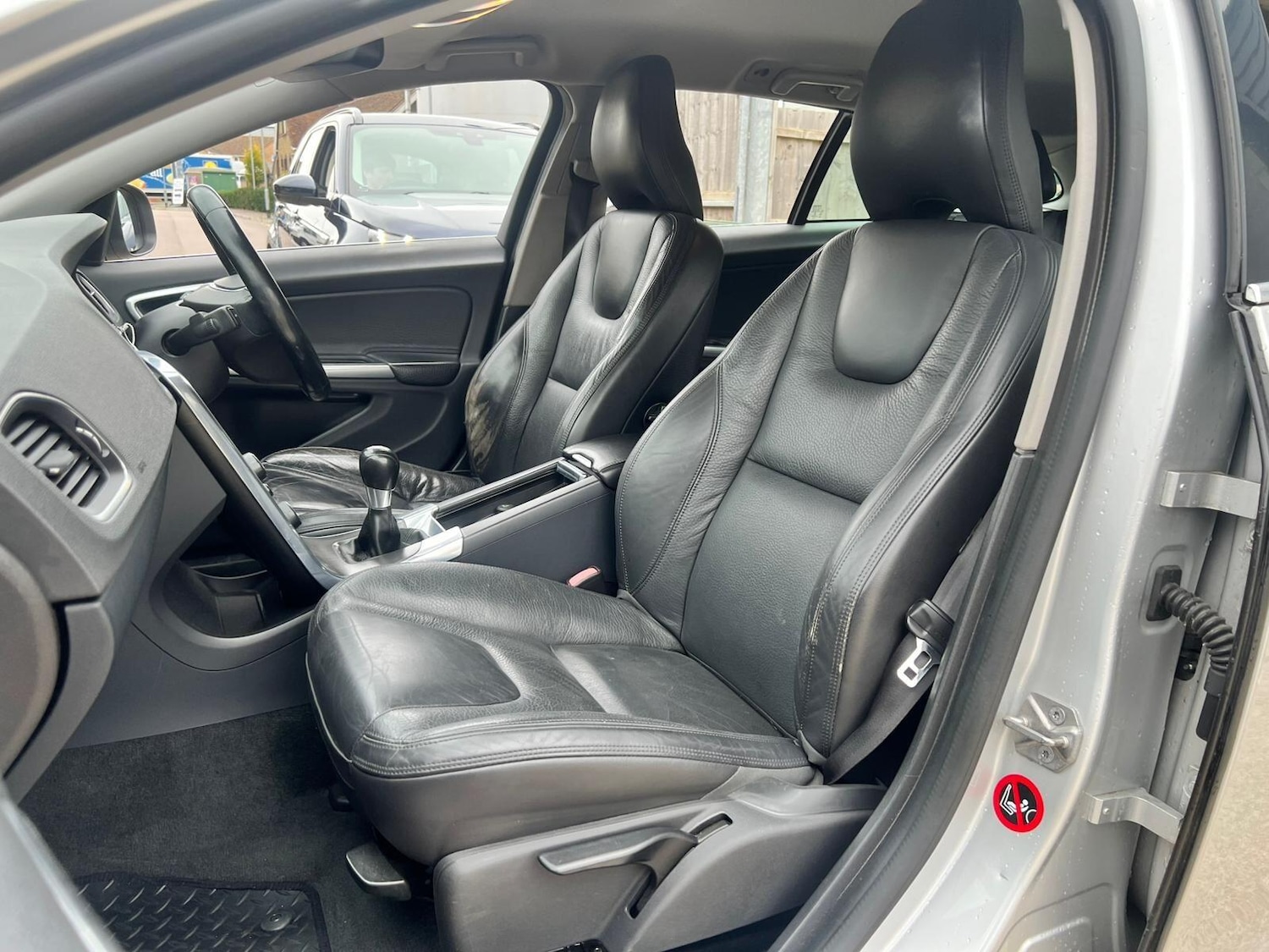 Used Volvo V60 2013 for sale - 76997263: Photo 21