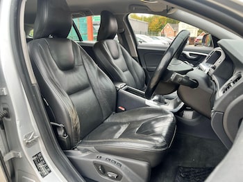 Used Volvo V60 2013 for sale - 76997263: Photo