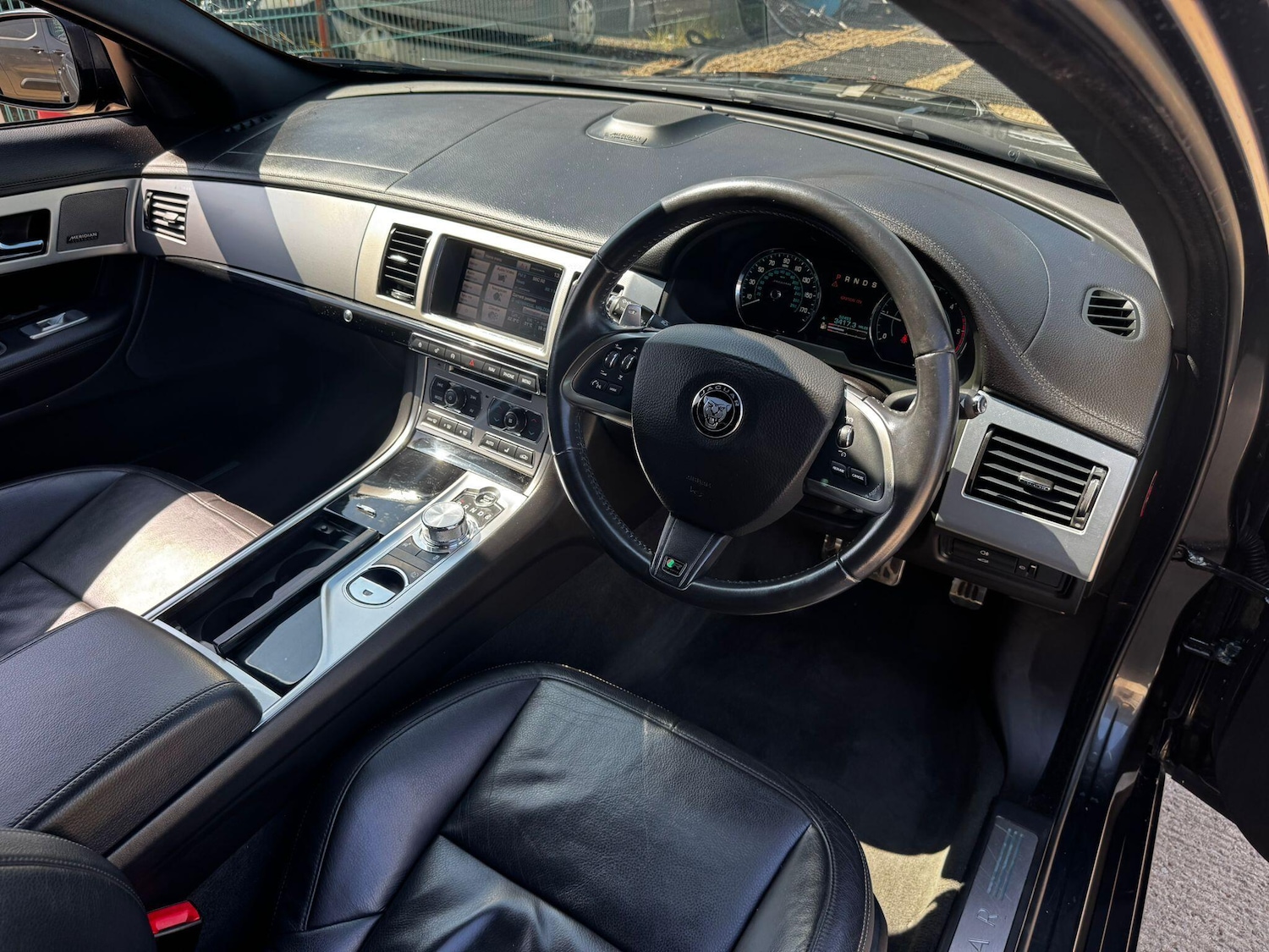 Used Jaguar XF 2015 for sale - 77254806: Photo 12