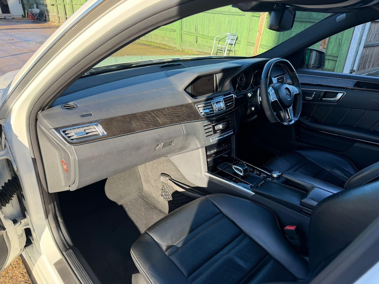 Used Mercedes-Benz E Class 2014 for sale - 76801919: Photo 24