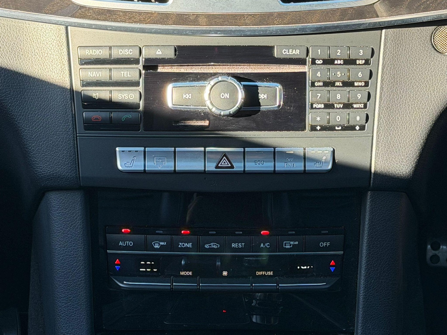 Used Mercedes-Benz E Class 2014 for sale - 76801919: Photo 26