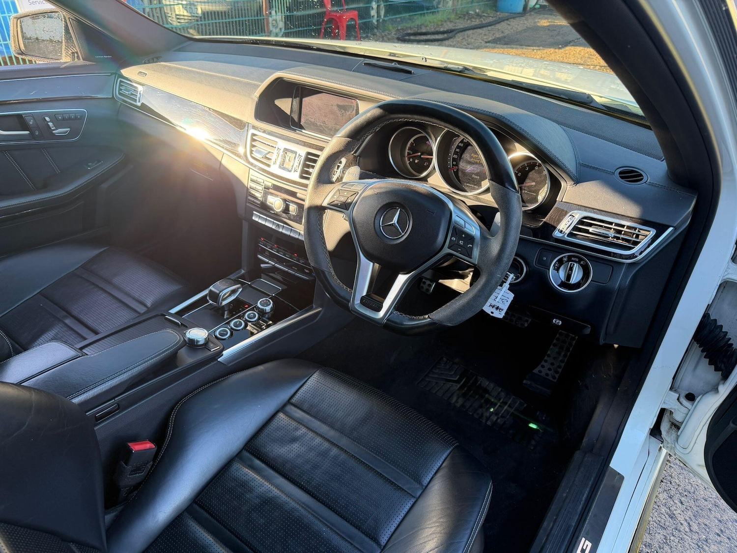 Used Mercedes-Benz E Class 2014 for sale - 76801919: Photo 7