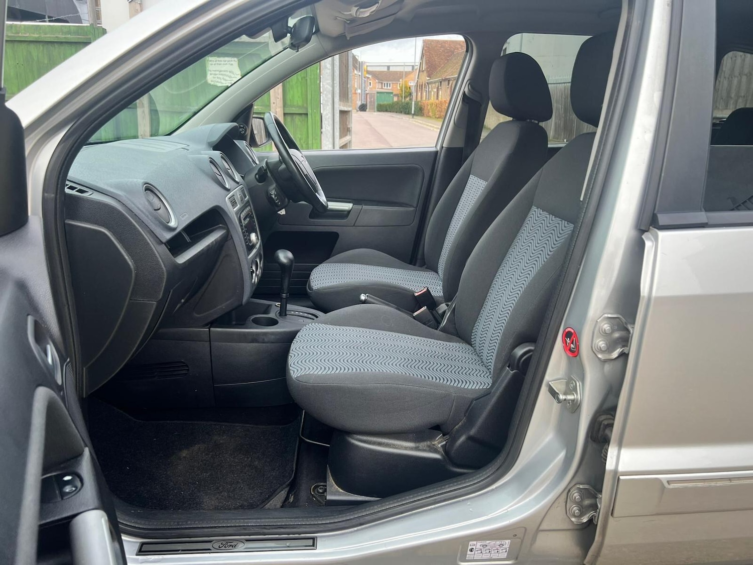 Used Ford Fusion 2009 for sale - 76398765: Photo 18