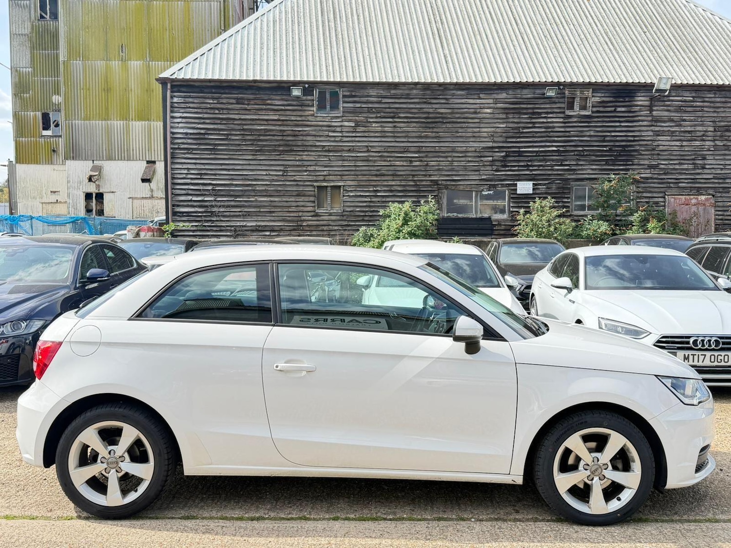 Used Audi A1 2017 for sale - 78205052: Photo 2