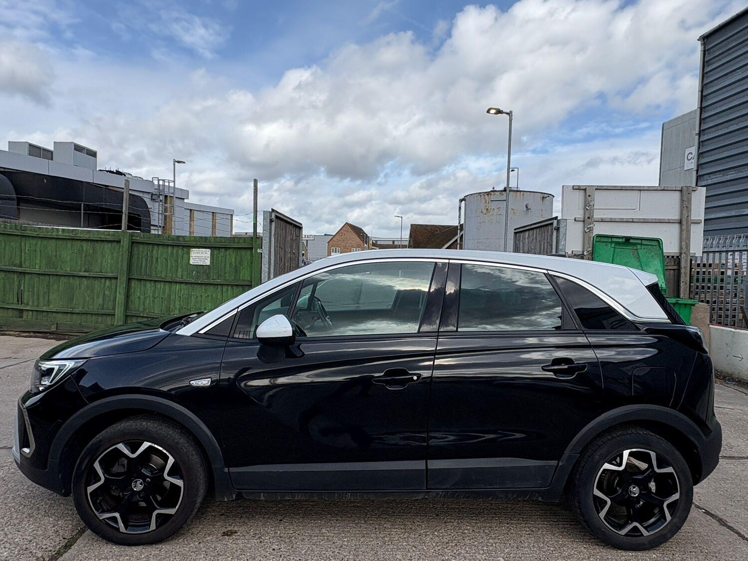 Used Vauxhall Crossland 2021 for sale - 77909177: Photo 6