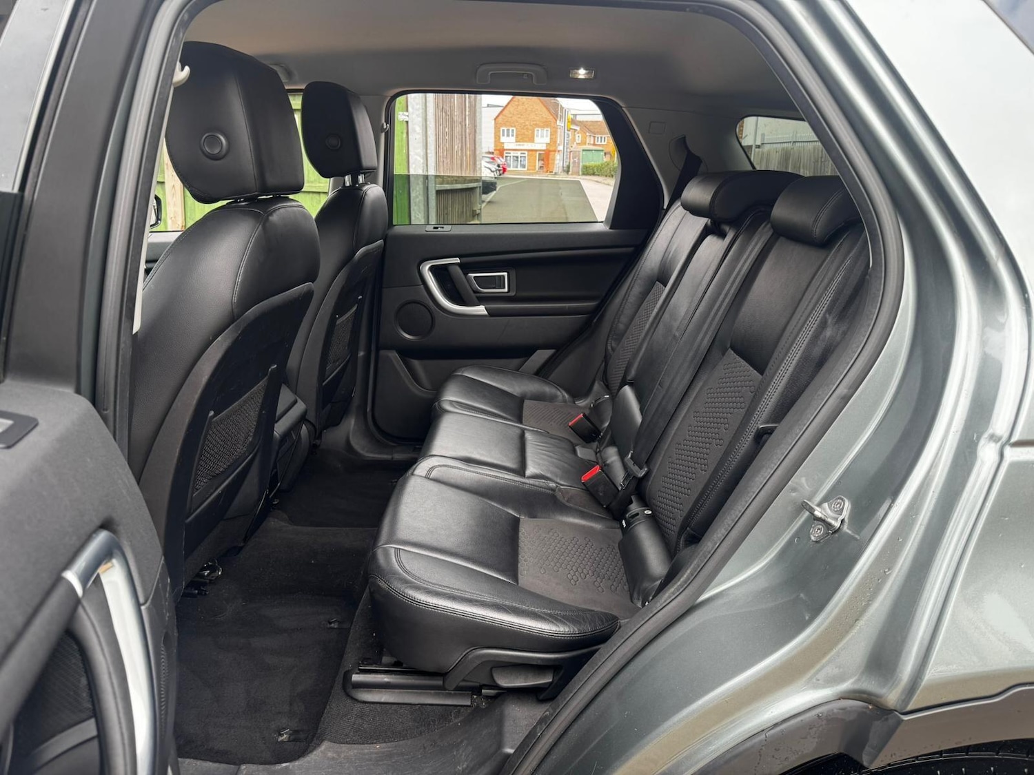 Used Land Rover Discovery Sport 2016 for sale - 76550051: Photo 21